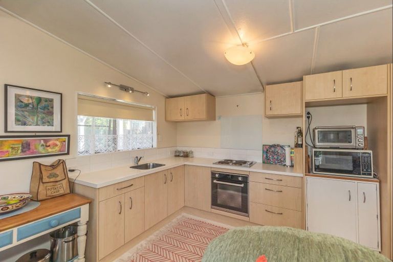 Photo of property in 32 Muapoko Street, Himatangi Beach, Foxton, 4891
