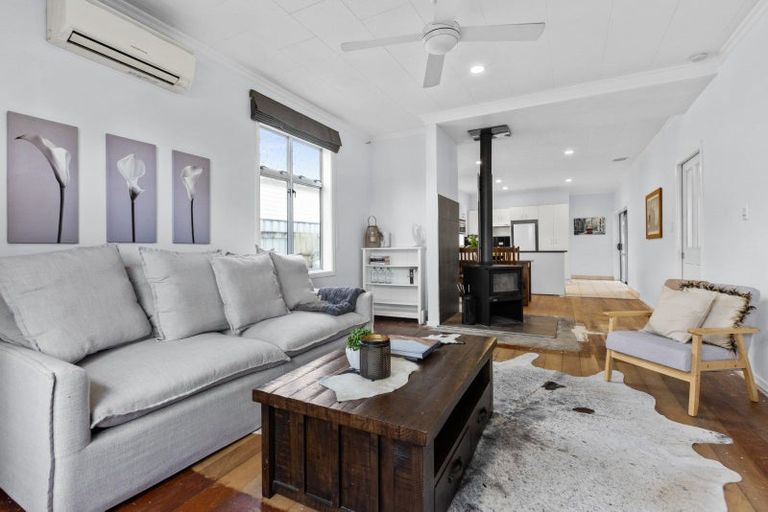 Photo of property in 209 Riverslea Road South, Akina, Hastings, 4122