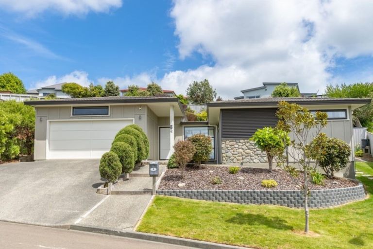 Photo of property in 8 Dusky Crescent, Aotea, Porirua, 5024