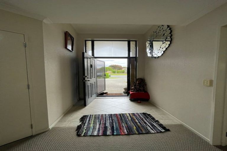 Photo of property in 311 Chapel Road, Flat Bush, Auckland, 2016