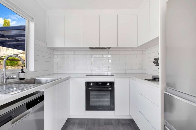 Photo of property in 18a Delshaw Avenue, Stanmore Bay, Whangaparaoa, 0932