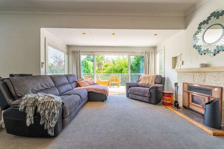 Photo of property in 8 London Street, Hampden, 9410