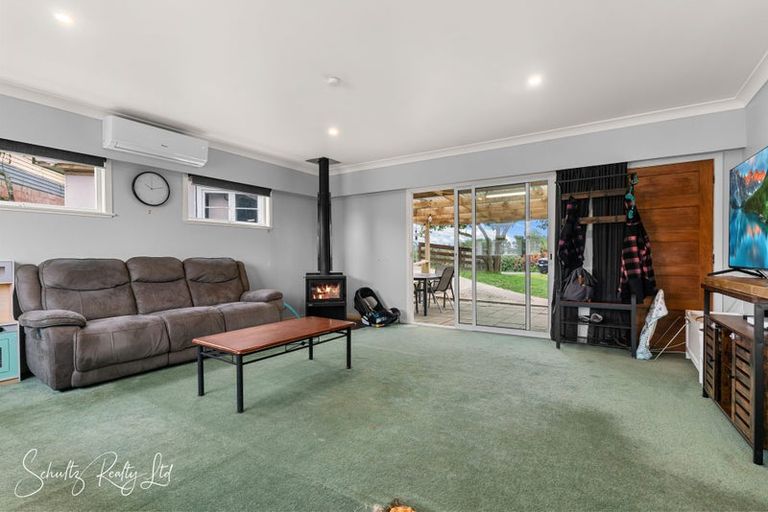 Photo of property in 5 Griffin Road, Maungaturoto, 0520