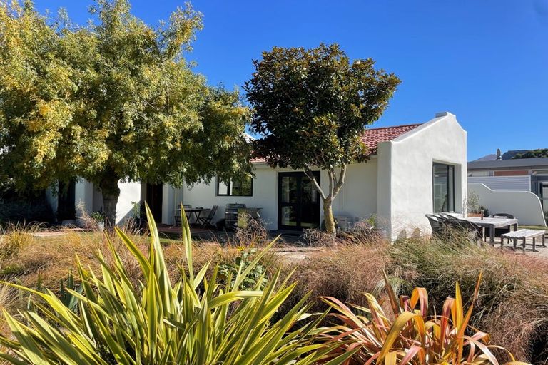 Photo of property in 2 Arklow Street, Albert Town, Wanaka, 9305