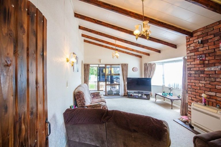 Photo of property in 3 Kebbell Avenue, Levin, 5510