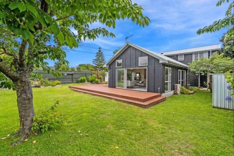 Photo of property in 160 Manly Street, Paraparaumu Beach, Paraparaumu, 5032