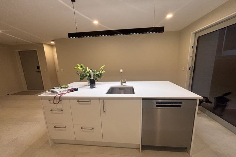 Photo of property in 3/50 Marine Parade, North New Brighton, Christchurch, 8083