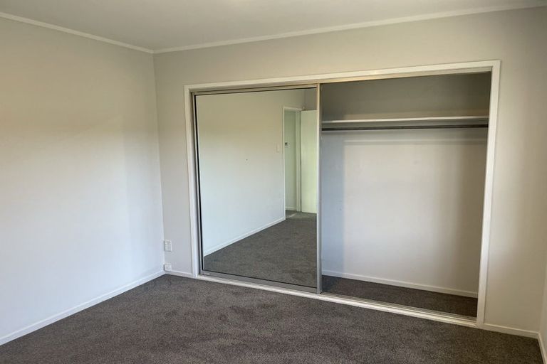 Photo of property in 1/4 Pemberton Avenue, Bayview, Auckland, 0629