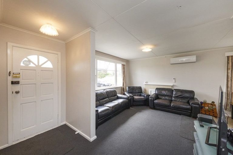 Photo of property in 11 Denbigh Place, Awapuni, Palmerston North, 4412