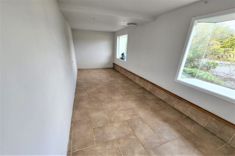 Photo of property in 27 Thomas Street, Stokes Valley, Lower Hutt, 5019