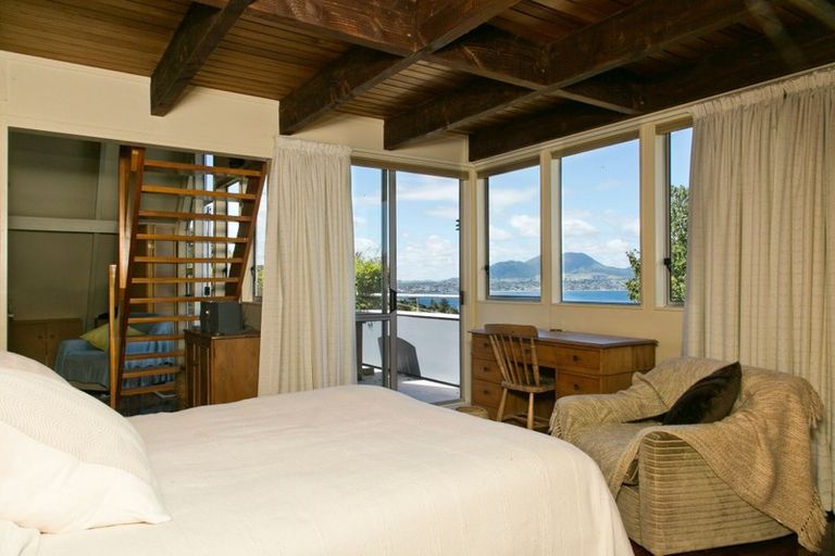 Photo of property in 16 Brunette Drive, Acacia Bay, Taupo, 3330