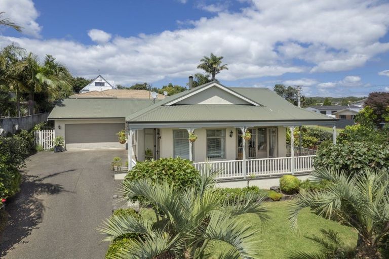 Photo of property in 2 Thornlea Drive, Welcome Bay, Tauranga, 3112
