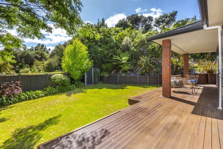 Photo of property in 13 Sylvan Way, Silverstream, Upper Hutt, 5019