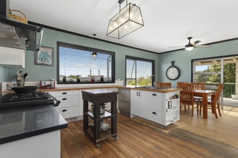 Photo of property in 73 Kimihia Road, Huntly, 3700