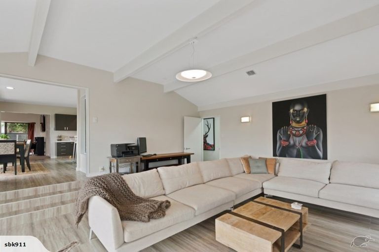 Photo of property in 2 Cannon Hill Crescent, Mount Pleasant, Christchurch, 8081