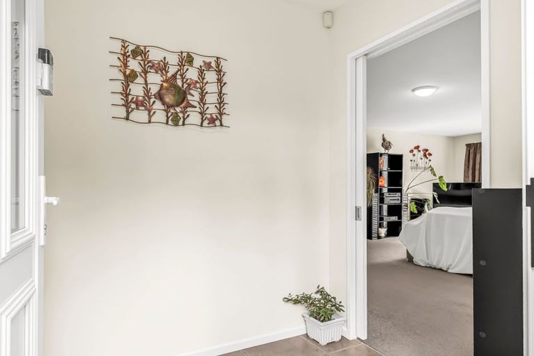 Photo of property in 10 Russell Street, Darfield, 7510