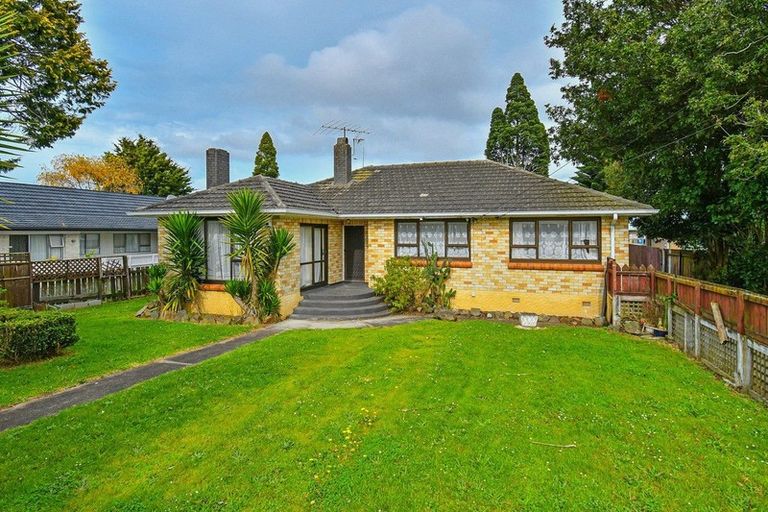 Photo of property in 14 Grove Road, Papakura, 2110
