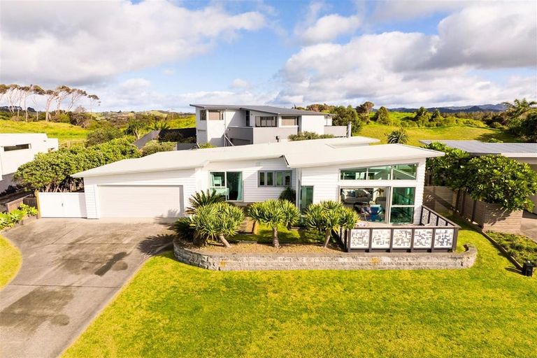 Photo of property in 22 Mangatawhiri Road, Omaha, Warkworth, 0986