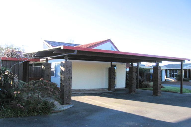 Photo of property in 72 Braid Road, St Andrews, Hamilton, 3200