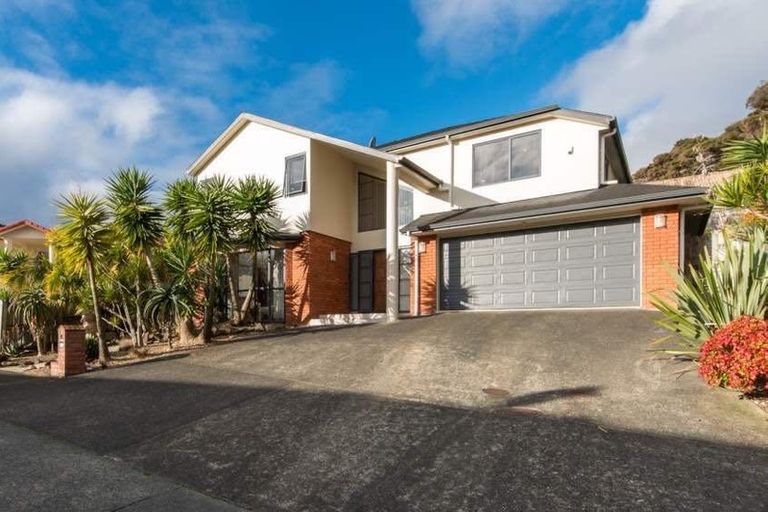 Photo of property in 56 San Marino Drive West, Henderson, Auckland, 0612