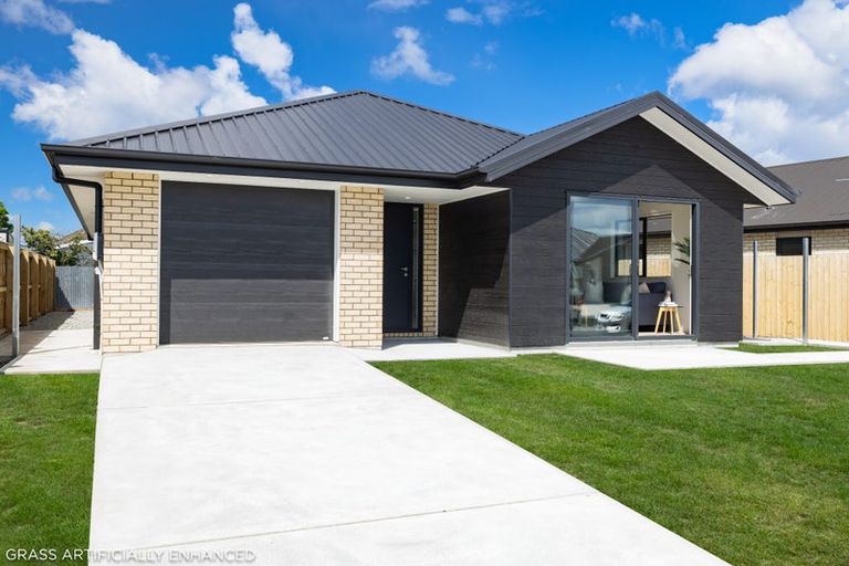 Photo of property in 7 Poipoi Place, Aranui, Christchurch, 8061