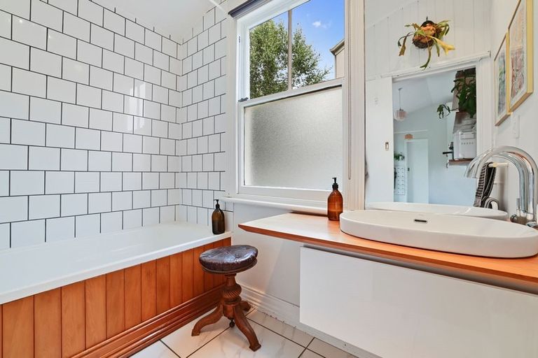 Photo of property in 21 Chatham Street, Addington, Christchurch, 8024