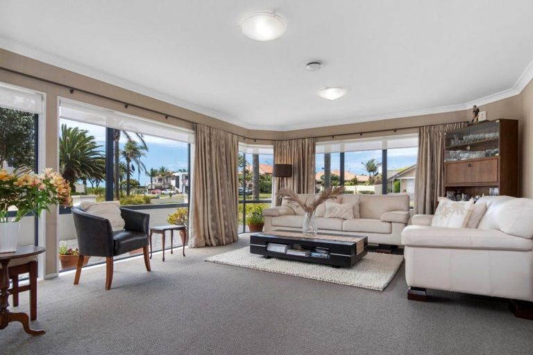 Photo of property in 16 Palm Beach Boulevard, Papamoa Beach, Papamoa, 3118