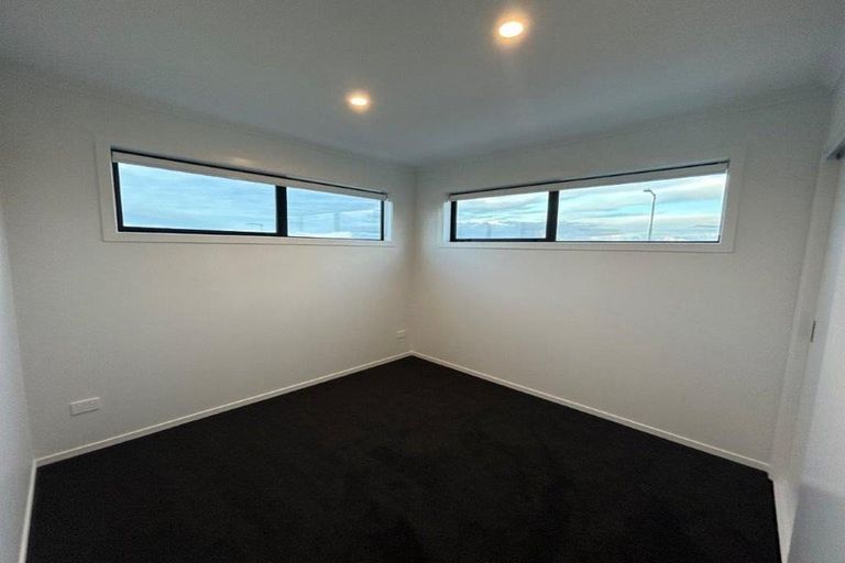 Photo of property in 24 Atutahi Lane, Papamoa, 3118