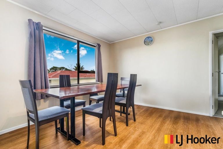 Photo of property in 2 Zircon Place, Wiri, Auckland, 2104