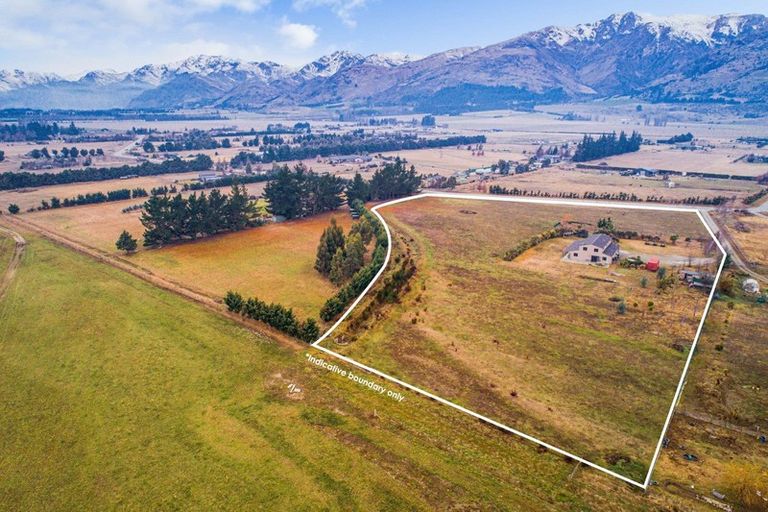 Photo of property in 92 Lachlan Avenue, Hawea Flat, Wanaka, 9382