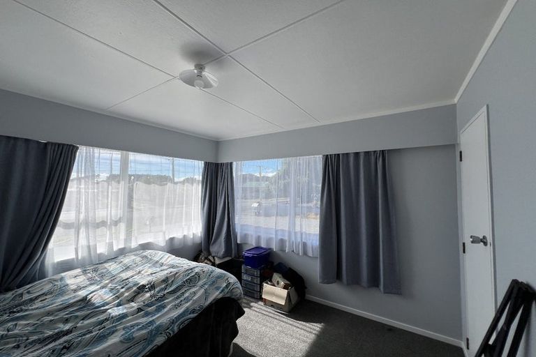 Photo of property in 41 Toi Street, Otaki Beach, Otaki, 5512