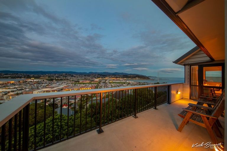 Photo of property in 42 Lerwick Terrace, Melrose, Wellington, 6023