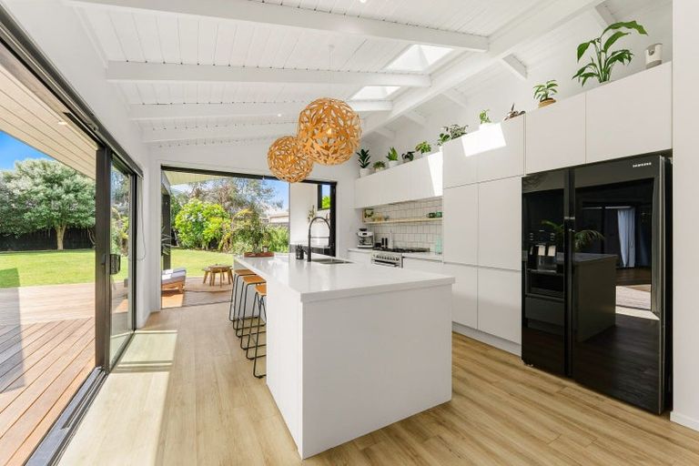 Photo of property in 53 Dickson Road, Papamoa Beach, Papamoa, 3118