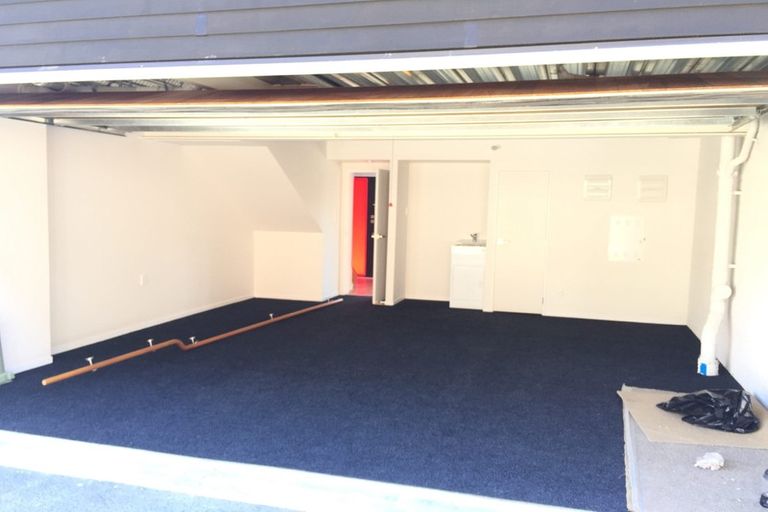 Photo of property in 2/10 Silver Moon Road, Albany Heights, Auckland, 0632