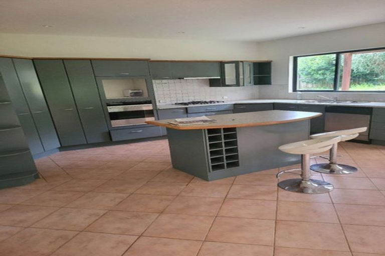 Photo of property in 20 Te Hoe Grove, Pinehill, Auckland, 0632