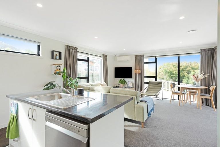 Photo of property in 44 Morere Street, Titahi Bay, Porirua, 5022