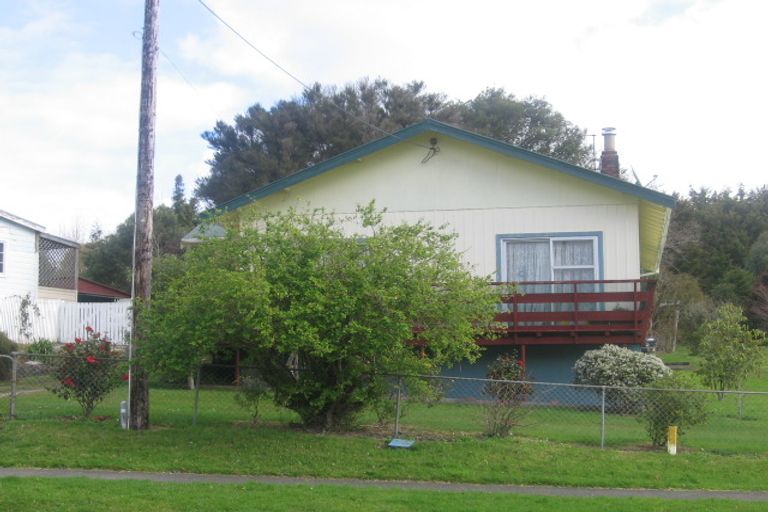 Photo of property in 73 King Street, Hikurangi, 0114