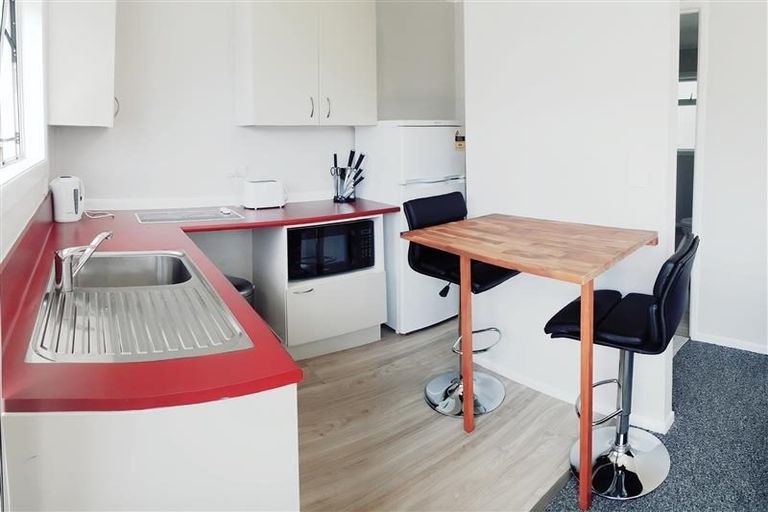 Photo of property in 98/98a Glenpark Avenue, Frankleigh Park, New Plymouth, 4310