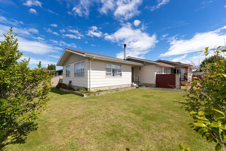 Photo of property in 50 Wynyard Crescent, Tamatea, Napier, 4112