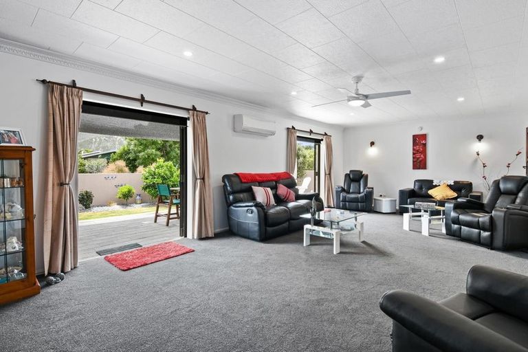 Photo of property in 17 Lord Auckland Road, Wakefield, 7025