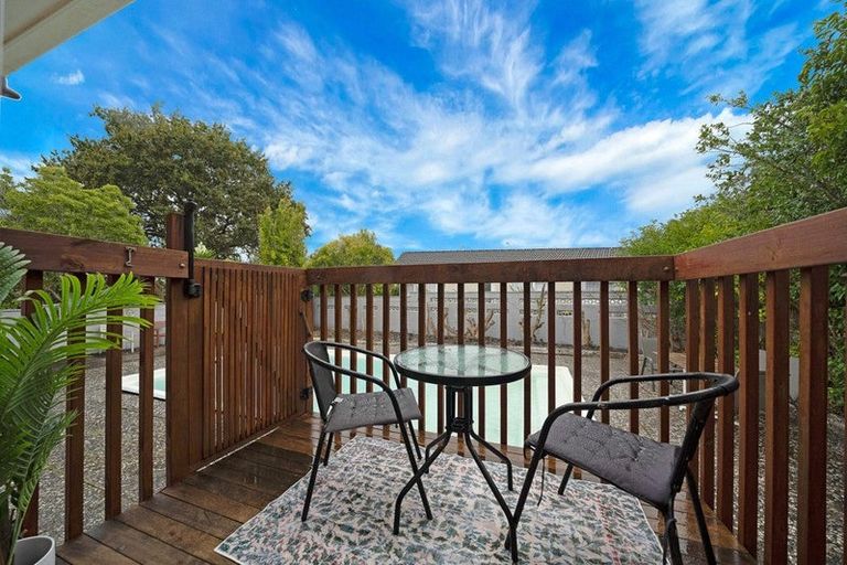 Photo of property in 3 Dundas Place, Henderson, Auckland, 0612