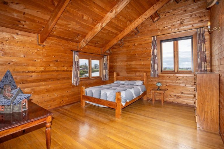 Photo of property in 240 Te Pahu Road, Te Pahu, 3285