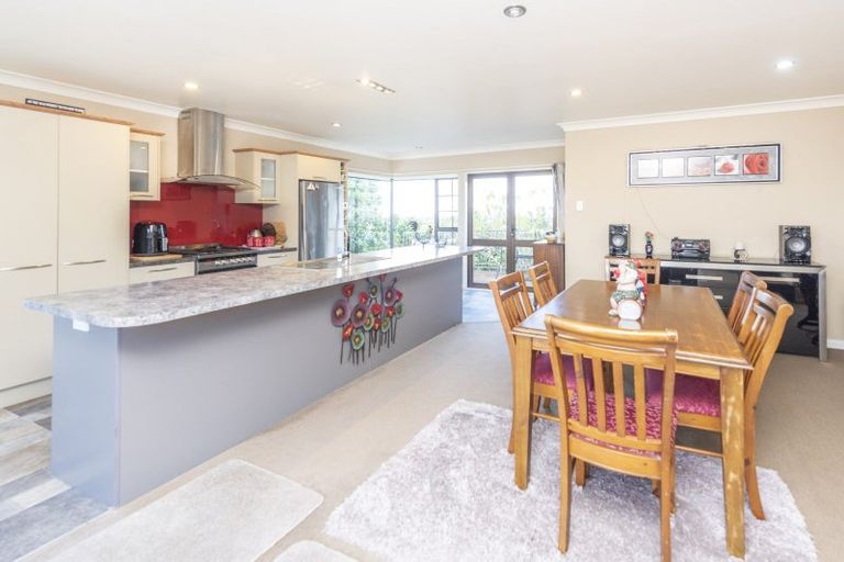 Photo of property in 83 Parkes Avenue, Saint Johns Hill, Whanganui, 4501