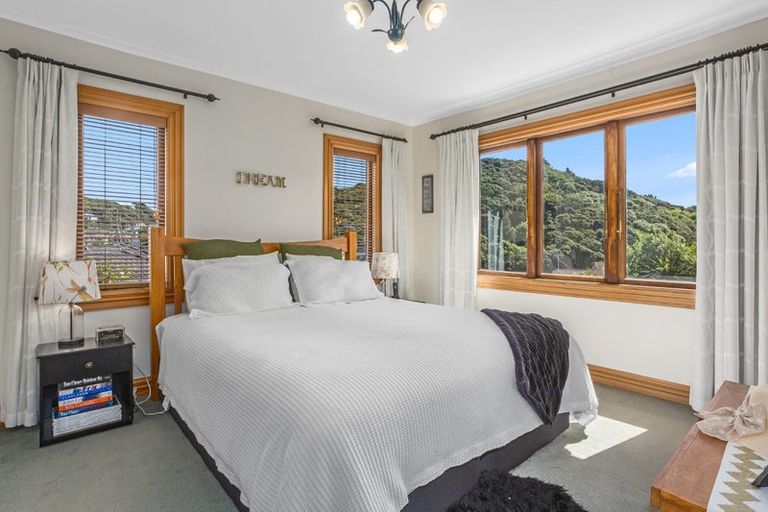 Photo of property in 28 Observatory Close, Whitby, Porirua, 5024