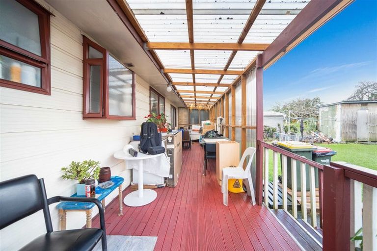 Photo of property in 54 Awatere Street, Clover Park, Auckland, 2023