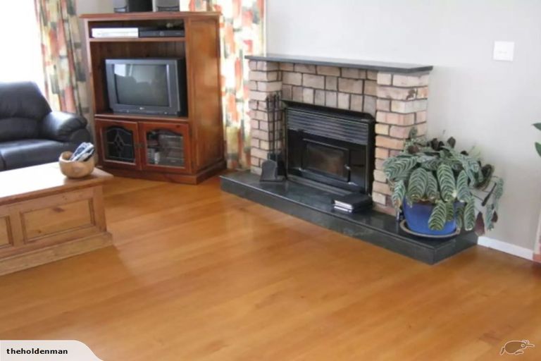 Photo of property in 9 Hill Crescent, Papakura, 2110