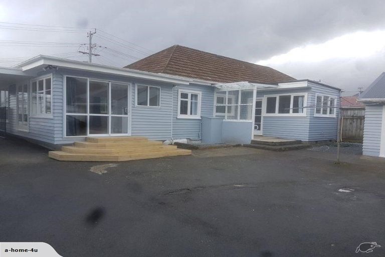 Photo of property in 80a Bell Road, Waiwhetu, Lower Hutt, 5010