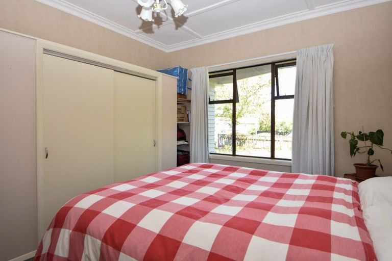 Photo of property in 22 Philip Street, Carterton, 5713