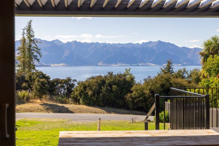 Photo of property in 48 Flora Dora Parade, Lake Hawea, 9382