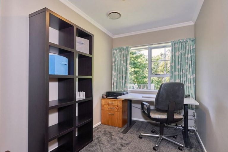 Photo of property in 7 Whisky Way, Aokautere, Palmerston North, 4471